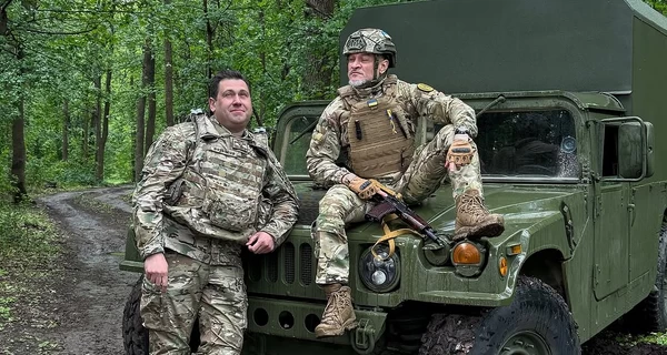 Військові 