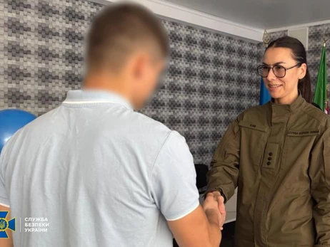 Наградили подростков из Кривого Рога, которые сообщили правоохранителям о попытках вербовки со стороны ФСБ