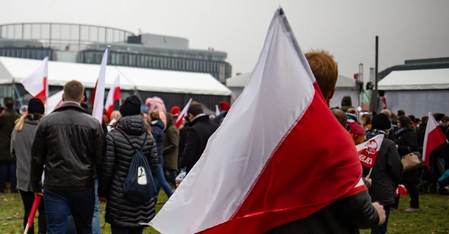 М'який вихід із ЄС: чому його вимагають ультраправі політики Польщі