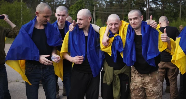 Перші 390 українців повернулися додому в рамках обміну 