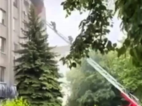 У Вінниці горить будівля ТЦК, - соцмережі