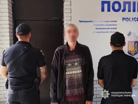 На Чернігівщині чоловік накинувся з ножем на співробітників ТЦК, є поранений
