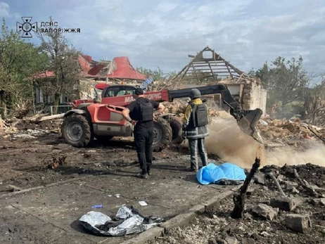 Россияне сбросили пять КАБов на село в Запорожской области, два человека погибли (ОБНОВЛЕНО)
