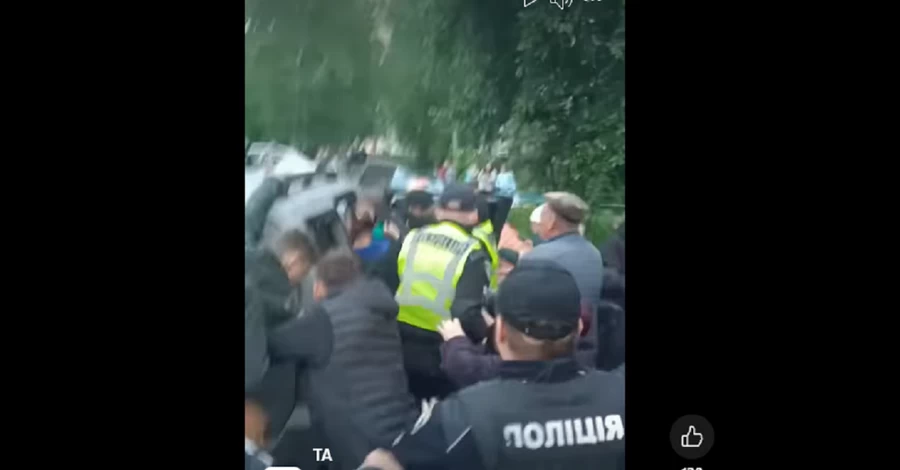 У Кам’янці-Подільському сталася масова сутичка місцевих з ТЦК та поліцією
