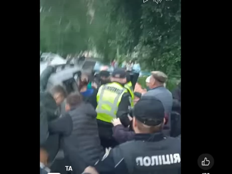 В Каменце-Подольском произошла массовая стычка местных с ТЦК и полицией