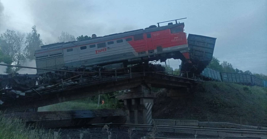 У Росії за добу обвалилися два мости - один під Брянськом, другий - у Курській області