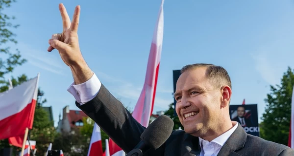Новий президент Польщі Кароль Навроцький: антикомуніст, «ультрас» і, за чутками, сутенер