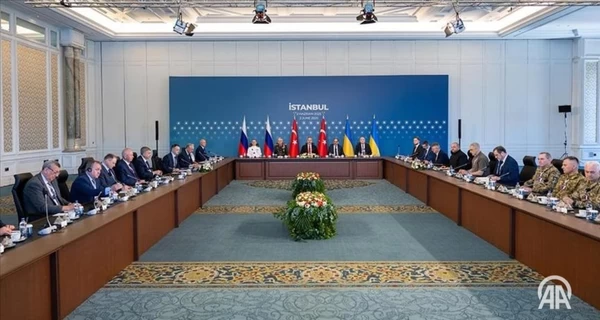 У Стамбулі розпочався другий раунд переговорів України та Росії — на дві години пізніше