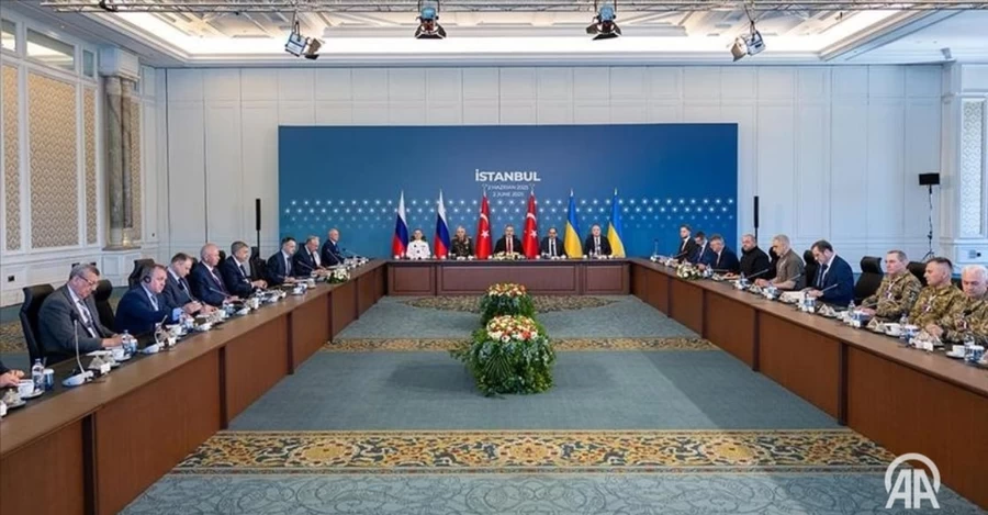 В Стамбуле начался второй раунд переговоров Украины и России - на два часа позже