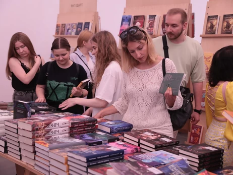 Какие книги больше всего покупали на 