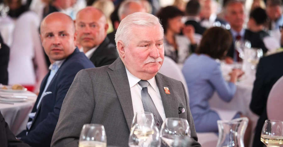 Экс-президент Польши Валенса попрощался со своей страной из-за победы Навроцкого