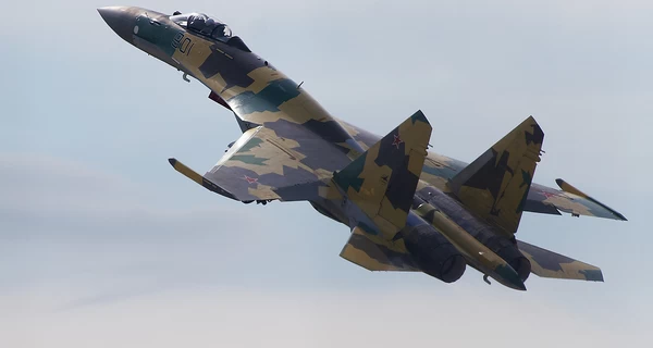 Українські захисники збили російський літак Су-35 у небі над Курщиною