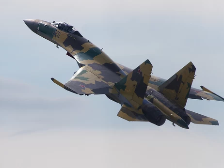 Українські захисники збили російський літак Су-35 у небі над Курщиною