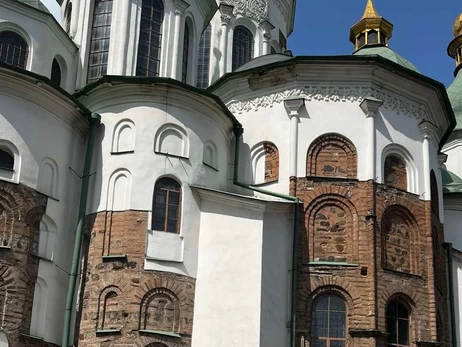 Росіяни пошкодили Софійський собор та Одеську кіностудію