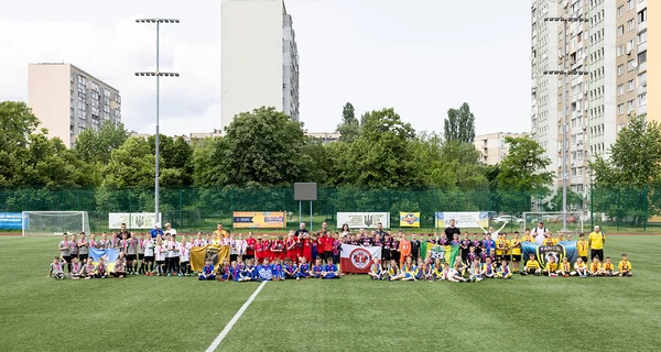 Детство на футбольном поле: в Киеве прошел турнир Favbet Foundation Cup