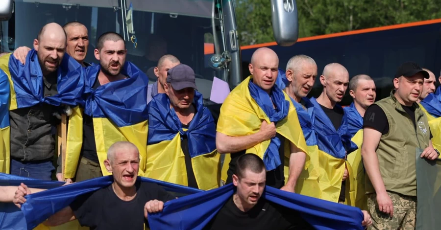 Украина и РФ провели второй этап нового обмена пленными - домой вернулись тяжелораненные бойцы