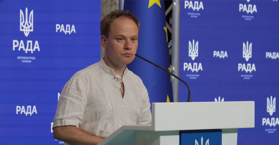 У Верховній Раді заговорили про заборону соцмереж для підлітків