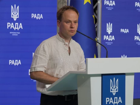 У Верховній Раді заговорили про заборону соцмереж для підлітків