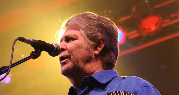 Помер засновник легендарного гурту The Beach Boys Браян Вілсон