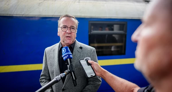 Борис Пісторіус у Києві засудив останні російські удари по Україні