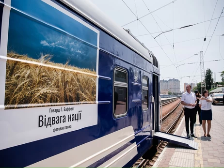 В Одесі презентували перший у світі потяг-галерею, присвячений війні