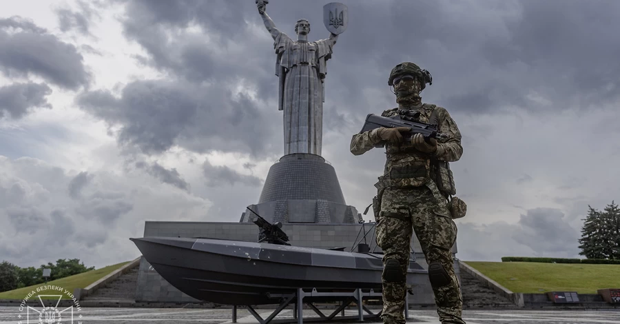 СБУ передала музею истории Украины дрон Sea Baby, которым подорвали Крымский мост