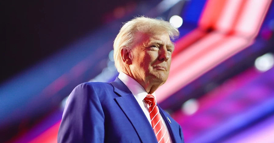Трамп заробив мільйони на криптовалюті та продажу сувенірів - декларація  