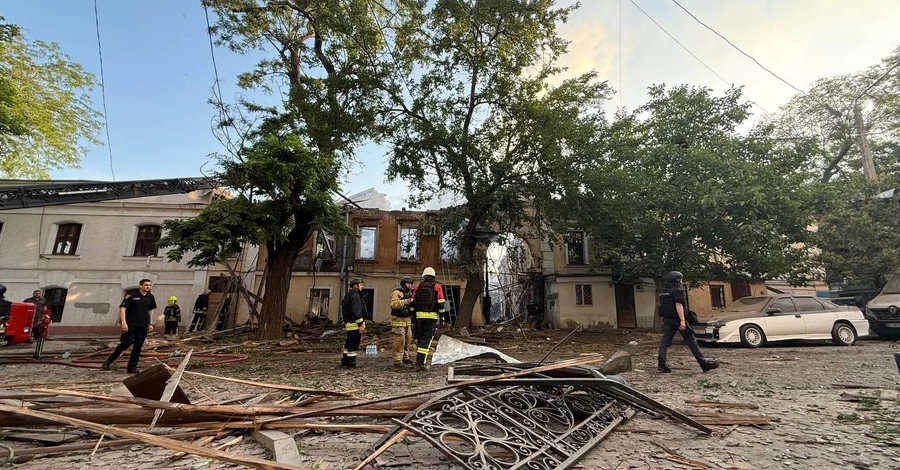 Ночью Россия атаковала Киев, Одессу, Запорожье: 14 погибших, в том числе гражданин США