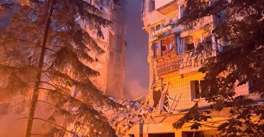 В Киеве в результате удара - 14 погибших, более 114 пострадавших