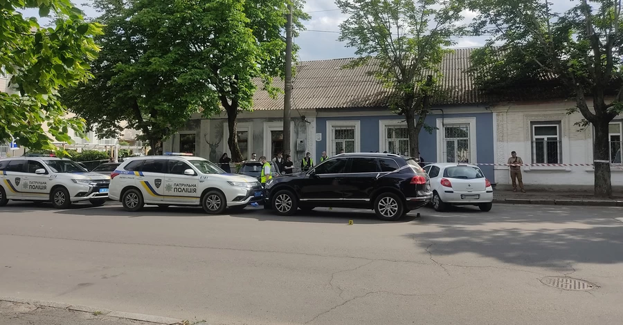 В Житомире мужчина застрелил бывшую любимую и покончил жизнь самоубийством, - полиция начала расследование