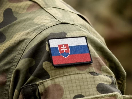 В Словакии из-за фальсификаций с ценами на боеприпасы для Украины задержали 8 человек