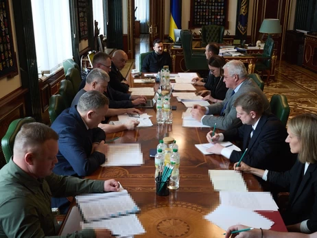Украина на 100% синхронизирует санкции с международными партнерами, - президент