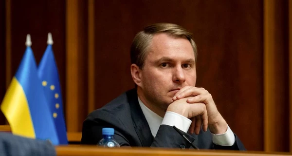 Генпрокурор Кравченко розповів про свою квартиру та колишню дружину 