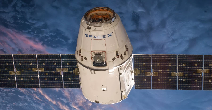 SpaceX відправить у космос капсули із людськими рештками та ДНК