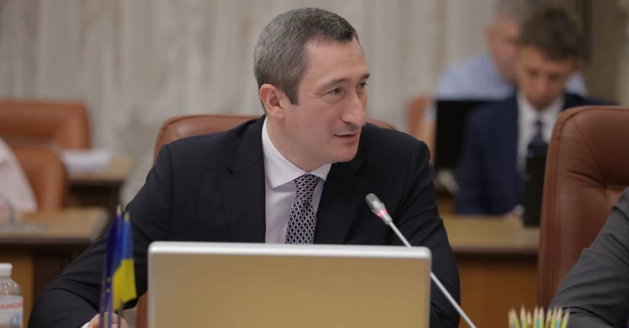 Министру Чернышову объявили подозрение в злоупотреблении служебным положением и неправомерной выгоде
