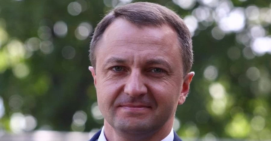 Лина Костенко призвала власть переизбрать Креминя языковым омбудсменом