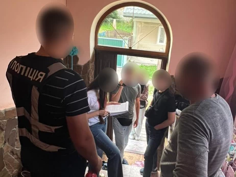 У Львові чоловік змусив доньку з інвалідністю укласти фіктивний шлюб з ухилянтом