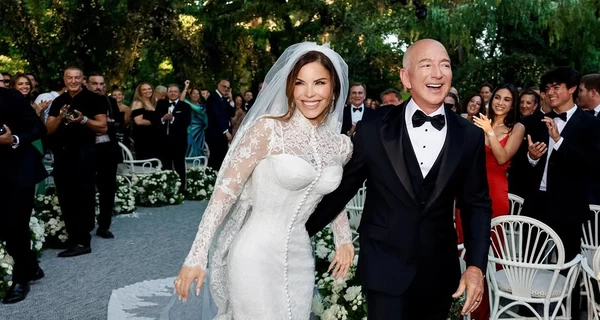 Лорен Санчес вийшла заміж за Джеффа Безоса у сукні Dolce & Gabbana, натхненній образом Софі Лорен