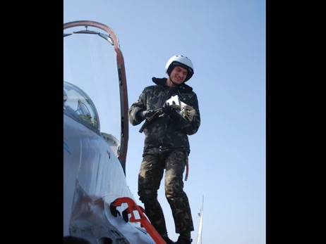 Зеленський надав загиблому вночі пілоту F-16 звання Герой України