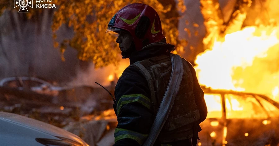 Після обстрілу весь Київ накрило їдким димом 