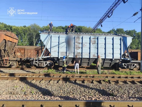 На вокзалі в Ніжині пару вдарило струмом – підліток загинув, дівчина у реанімації