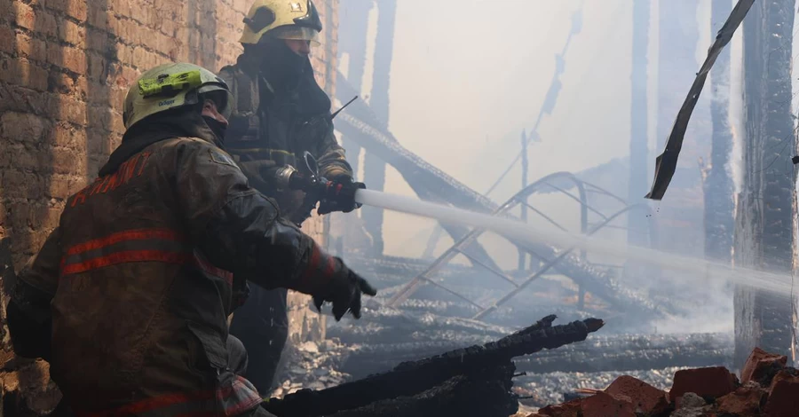 Армія Росії завдала удару по будівлі ТЦК у Кременчуці
