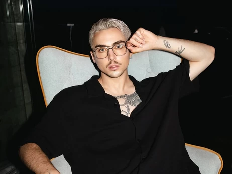 MELOVIN під час концерту у Києві оголосив про свою мобілізацію
