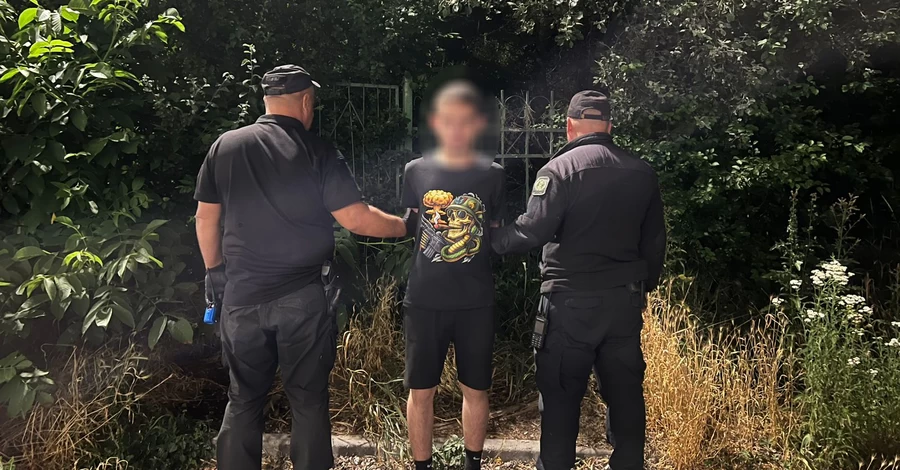 Національний антирекорд: на Закарпатті 19-річний хлопець 13 разів пробував втекти за кордон