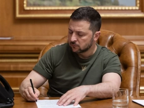 Зеленский подписал указы о назначении пяти новых послов Украины, - СМИ