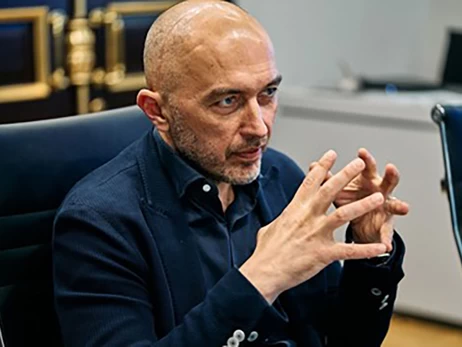 Доларовий вибір: у що інвестує голова НБУ, коли йдеться про власні кошти?
