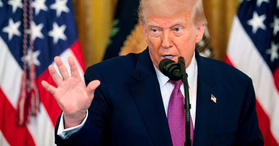 На зустрічі у Білому домі Трамп перебив президента Мавританії та попросив 