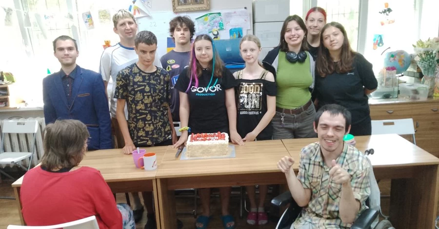 Две котлеты для Мироси: как живет девушка с инвалидностью после мобилизации отца