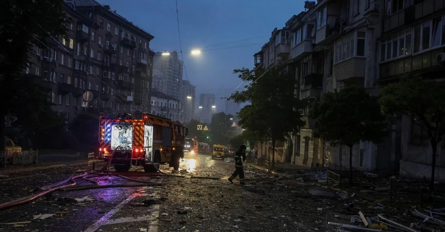 Во время атаки на Киев под обстрел попало здание посольства Ватикана
