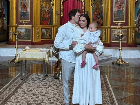 Євген Кот із дружиною хрестив однорічну дочку і показав кадри з таїнства